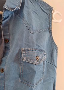 Jacket / Top Half Sleeves