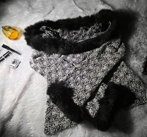 FUR neck and hand Top😍🖤