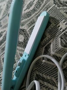 Mini Hair Straightener