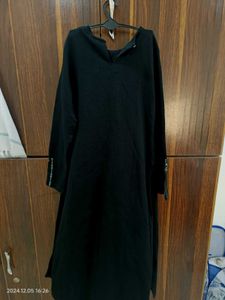 Women Black Yoke Design Thread Work Kurta