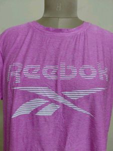Reebok T-shirt