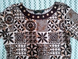 Abstract Patterned Brown Top🤎
