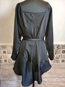 Large/ XXL Elegant Black Satin Mini Dress