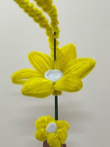 Yellow bloom bunch 🌼Pipe cleaner flowers