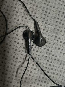 Samsung Wired Earphones