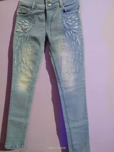 Women Slim Mid Rise Light Blue Jeans