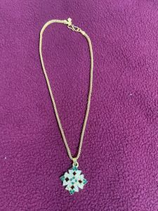 Elegant Clover Necklace