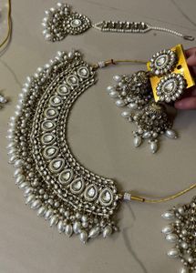 Unused high quality kundan set