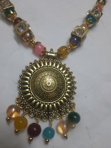 Antique gold necklace with earrings
