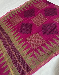Banarasi Zari dupatta on cotton fabric.