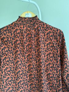 Highneck Leopard Print Shirt