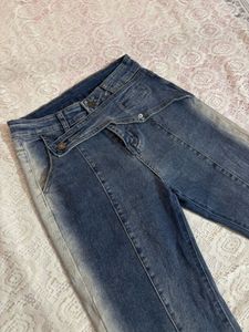 Flared/ Bootcut Jeans
