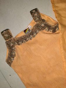 Peach Ethnic 3peice Set{Kids}