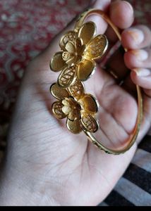 Floral Bangle