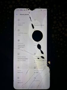 Realme 5 Phone Working ( Need New Screen)