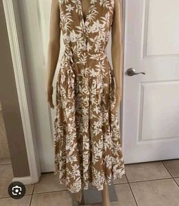 Very Beautiful Tawny Print Linen Tierd Dress