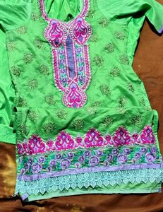 Khadhai Dar Suth Silk Shalwar