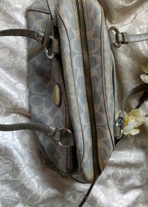 Coach Signature 100% Authentic Bag