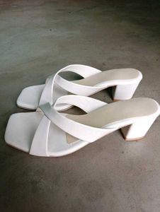 Women Heels Sand (Off White)