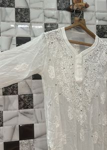 Lucknowi Chikankari Viscose Mukesh Work Kurti