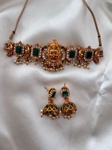 Temple Jewellery Set
