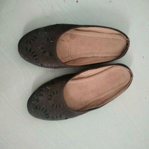 Bellie Stylish Flat