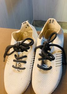 White Fashion Sneakers💕🐣