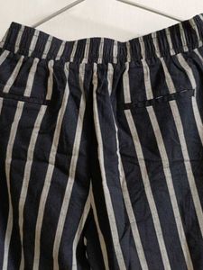 Striped B &amp;W Trousers Pantaloons