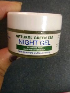 The Moms Co. Natural Green Tea Night Gel