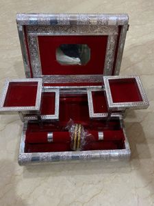 Vintage Maharani Shringar (Jewellery) Box
