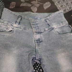 Stylish Skinny Jeans