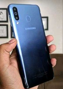 Samsung Galaxy M20 - Gradient Blue