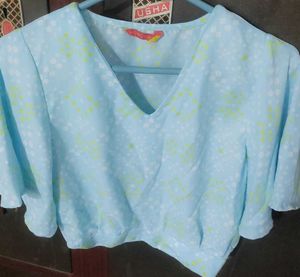Blue Floral Printed Flared Sleeved Crop Top Size S