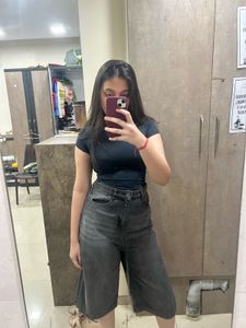 Wide Leg Cropped Jeans