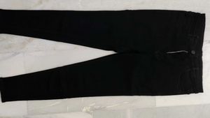 Black Skinny Jeans