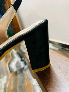 Sandal