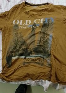 hi I want to sell thus brand t shirt for sale