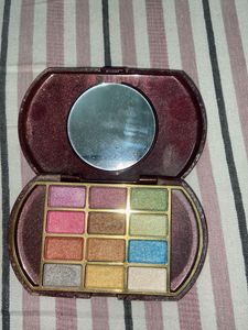 Eyeshadow pallet
