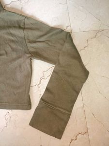 🟢Sale!!! Olive Crop Top🟢