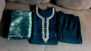 Beautiful bottle green kurta set