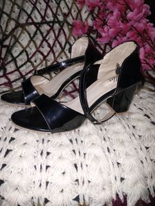Black heel shoes👠