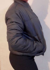 Stylish cropped Puffer Jacket (item 49)