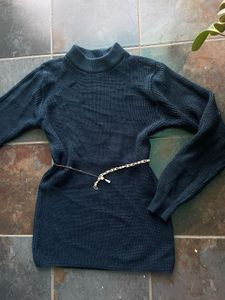 Cute sweater dress, size extra small, small