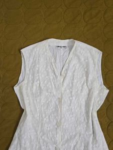 Embroidered White waist coat bust 34/36