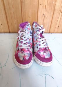 Sport Shoes For Girl Or Women Size 36, Imported