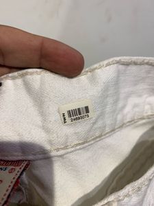 True Religion White Jeans brnad new (without tags)