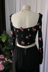 H&amp;M Floral Print Crop Top