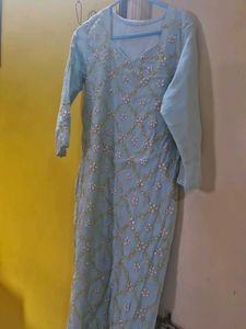 Elegant Blue Embroidered Kurta