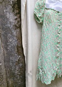 I. CUTE MINI FLORAL DRESS