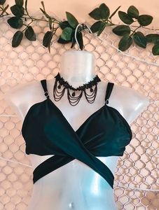 Size M/L 🎊🥳Buy 1 Get One Free🥳🎊Bralette Top